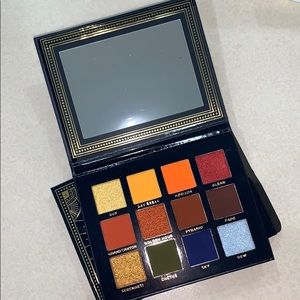 Ace beaute eyeshadow palette